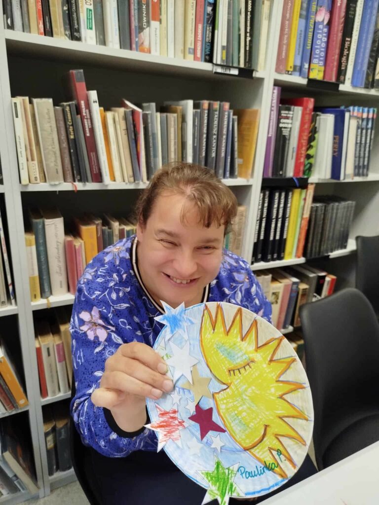 Spotkanie podopiecznych ŚDS w bibliotece