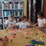 Warsztaty tradycyjnych ozdób choinkowych w Bibliotece w Tyliczu!