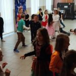 Magicne andrzejki w bibliotece w Tyliczu