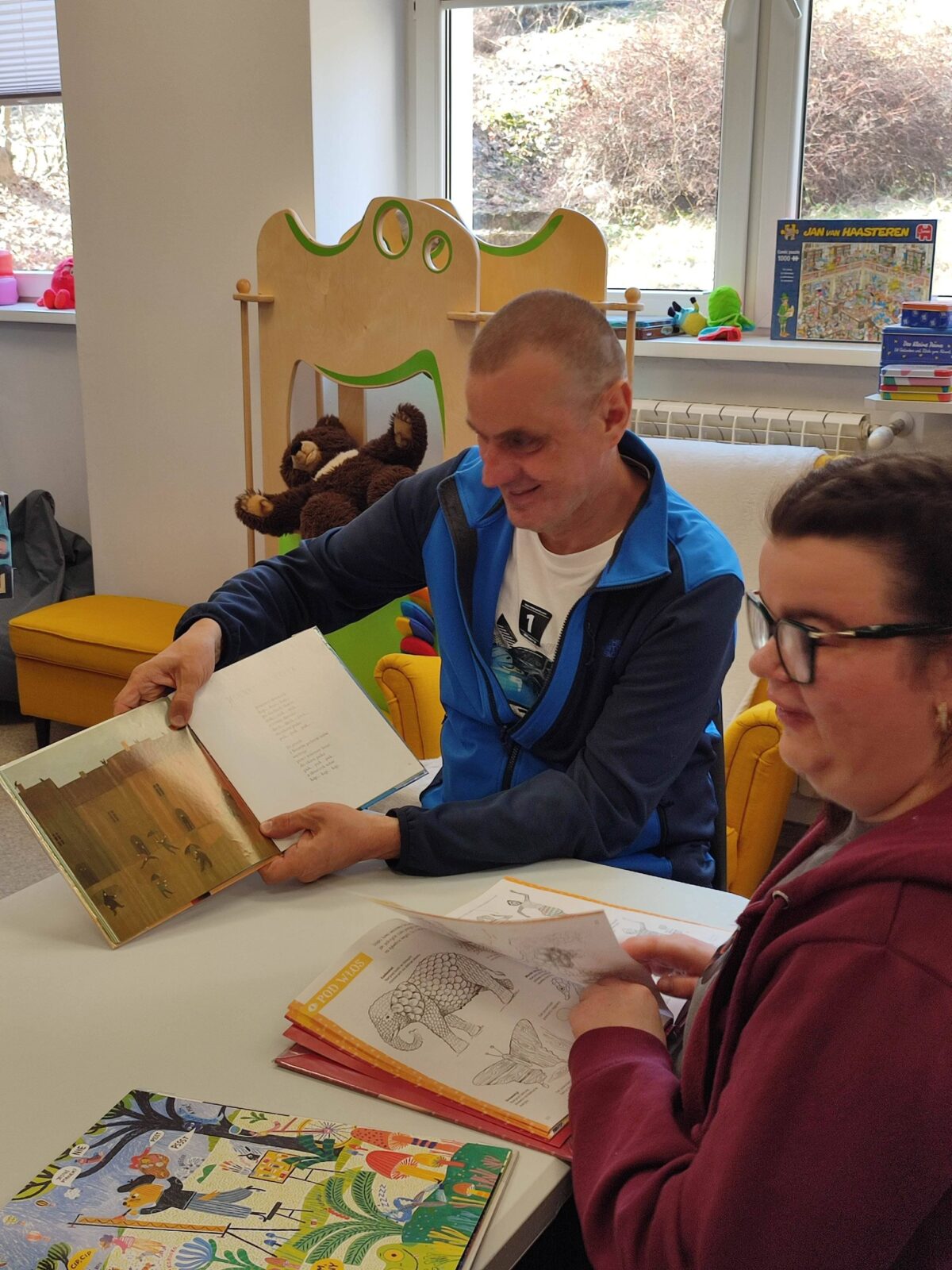 Dzień białego koloru w bibliotece