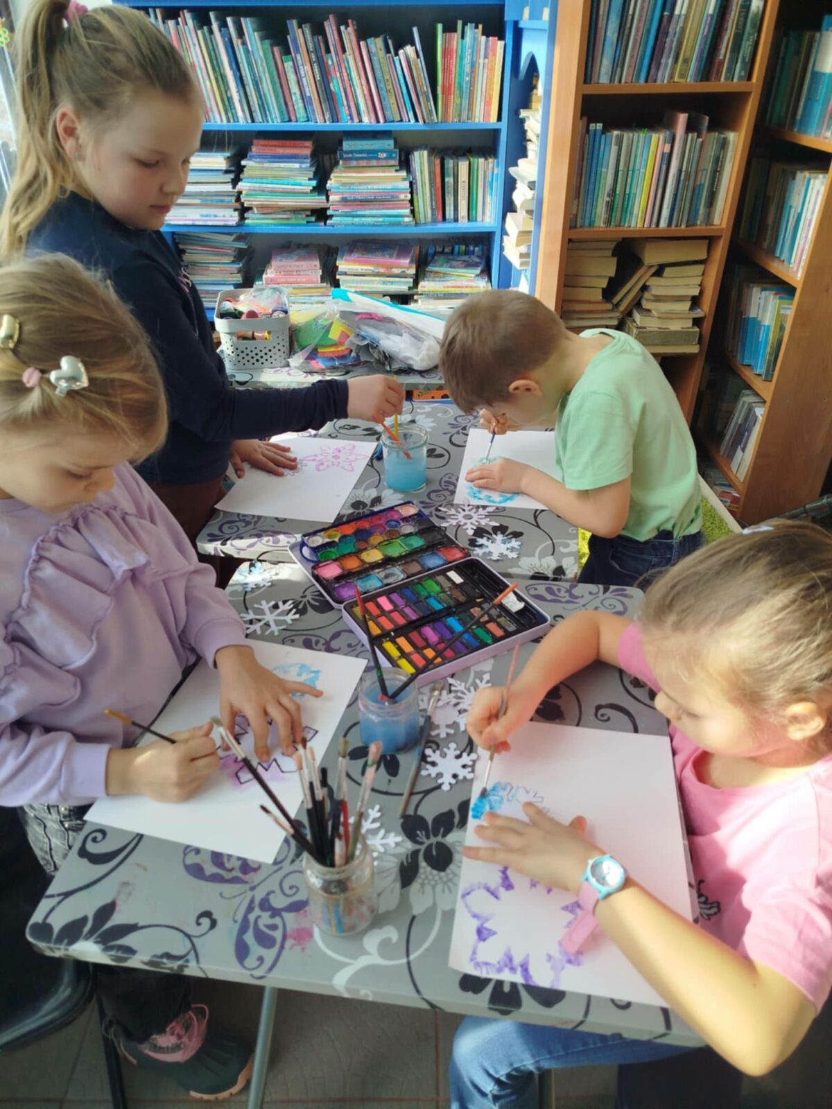 Śnieżynkowe zajęcia w Filii na Źródlanej