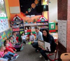 Z książką do przedszkola