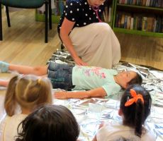 WIZYTA PANI DOKTOR W BIBLIOTECE NA CZARNYM POTOKU.