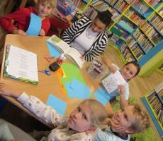 Deszczowy zaczytany wtorek w Filii na Czarnym Potoku.