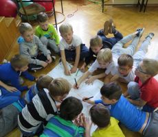 Nikifor w teatrzyku kamishibai