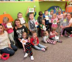 Z KSIĄŻKĄ DO PRZEDSZKOLA