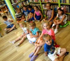 DZIECI Z FILII NA CZARNYM POTOKU ODKRYWAJĄ UROKI HISZPANII