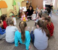 Z książką do przedszkola