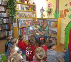 Spotkanie Dyskusyjnego Klubu Książki w tylickiej bibliotece