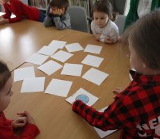 Spotkanie Dyskusyjnego Klubu Książki w tylickiej bibliotece