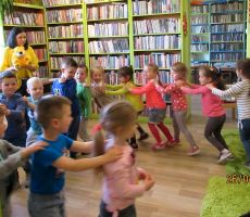 Franklin i książka z biblioteki