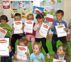 Spotkanie Dyskusyjnego Klubu Książki w bibliotece w Tyliczu