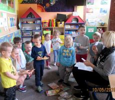 Z książką do przedszkola