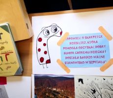 Skarpetkowe warsztaty Kamishibai w filii na Czarnym Potoku