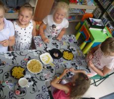 OSTATNI TYDZIEŃ ZAJĘĆ W BIBLIOTECE NA ŹRÓDLANEJ