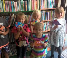 KREATYWNE CZWARTKI W BIBLIOTECE NA ŹRÓDLANEJ