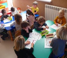 Mała bajeczka - „Wyścig po złotego żołędzia”