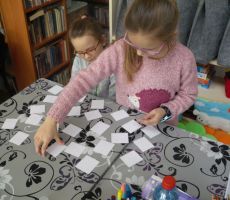 Ferie w bibliotece na Źródlanej