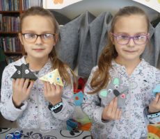 WANDZIA I JEJ DOBRE RADY W BIBLIOTECE NA ŹRÓDLANEJ