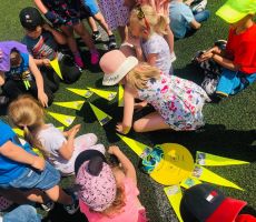 Z książką do przedszkola. Już niedługo WAKACJE!