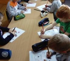 „Miś Tuliś bawi się w chowanego” - Spotkanie DKK w przedszkolu w Bereście