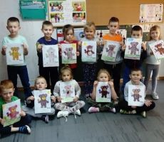 „Miś Tuliś bawi się w chowanego” - Spotkanie DKK w przedszkolu w Bereście