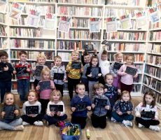 Dzień Kredki z małymi Odkrywcami.