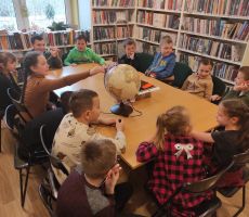 KOLOROWE FERIE Z BIBLIOTEKĄ CZAS START !!!