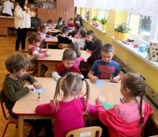 KSIĄŻKOWI ODKRYWCY ODKRYWAJĄ ZIMĘ