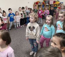 Z książką do przedszkola -