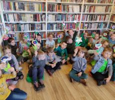 KSIĄŻKOWI ODKRYWCY WITAJĄ WIOSNĘ