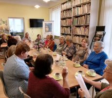 Warsztaty KSIĄŻKOdzieje w Bibliotece w Tyliczu