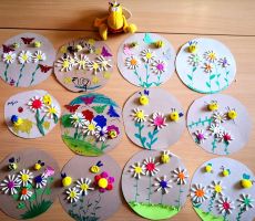 Dzieci z Filii na Czarnym Potoku zaprzyjaźniają się z pszczołą