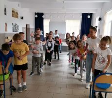 „Podwodny świat i morskie przygody piratów” czyli wakacyjne zajęcia w Tyliczu