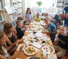 „Poziomkowa uczta”, czyli owocowy raj w Bereście