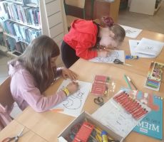 Poznajemy leśnych mieszkańców – wiewiórkę.