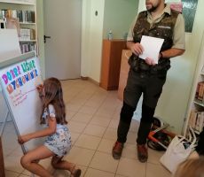 „Dobre leśne wychowanie, czyli co wolno, a czego nie wolno robić w lesie”.