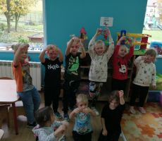 „Wesoły Ryjek i jesień”