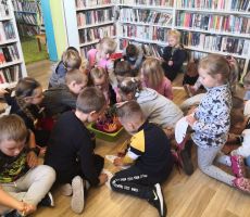 Przedszkolaki z Czarnego Potoku poznają polskich poetów - Wanda Chotomska