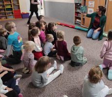 Z książką do przedszkola - Dzień Kredki