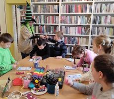 Andrzejkowa sobota z wróżbami w Filii na Czarnym Potoku