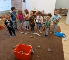 ZIMOWE ZAJĘCIA W „PIĄTCE” MONTESSORII