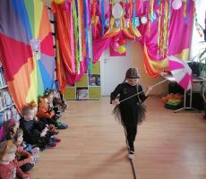 Cyrkowe DKK i zabawa karnawałowa w Tyliczu