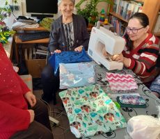 ŚRODY Z PASJAMI W BIBLIOTECE NA ŹRÓDLANEJ