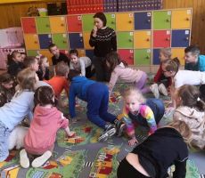 Dzień kota - zajęcia czytelnicze w przedszkolu