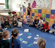 POZNAJEMY POLSKICH POETÓW