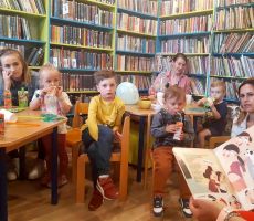 Puciowe harce z malcem w Filii1 - Pucio umie mówić