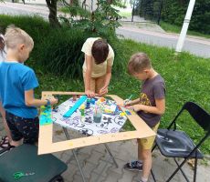 KREATYWNE ZAJĘCIA W BIBLIOTECE NA ŹRÓDLANEJ