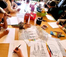 Kreską Nikifora - Wakacje ze sztuką w Filii na Czarnym Potoku