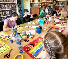 Po co sztuce geometria? - wakacyjne warsztaty w filii na Czarnym Potoku